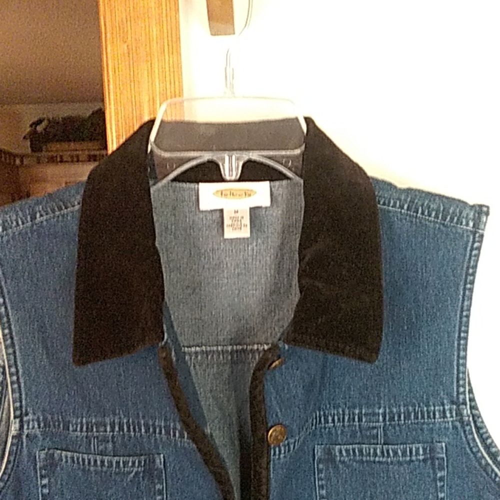 Talbots vest - Picture 2 of 6